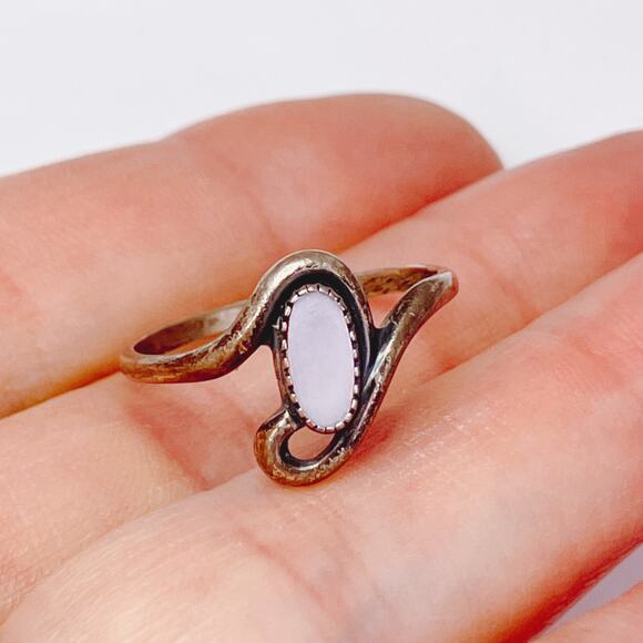 Vintage Ring Sterling Silver Mother of Pearl 1960s Signed WM Modernist Size 7.5 - Picture 5 of 16
